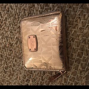 MK wallet
